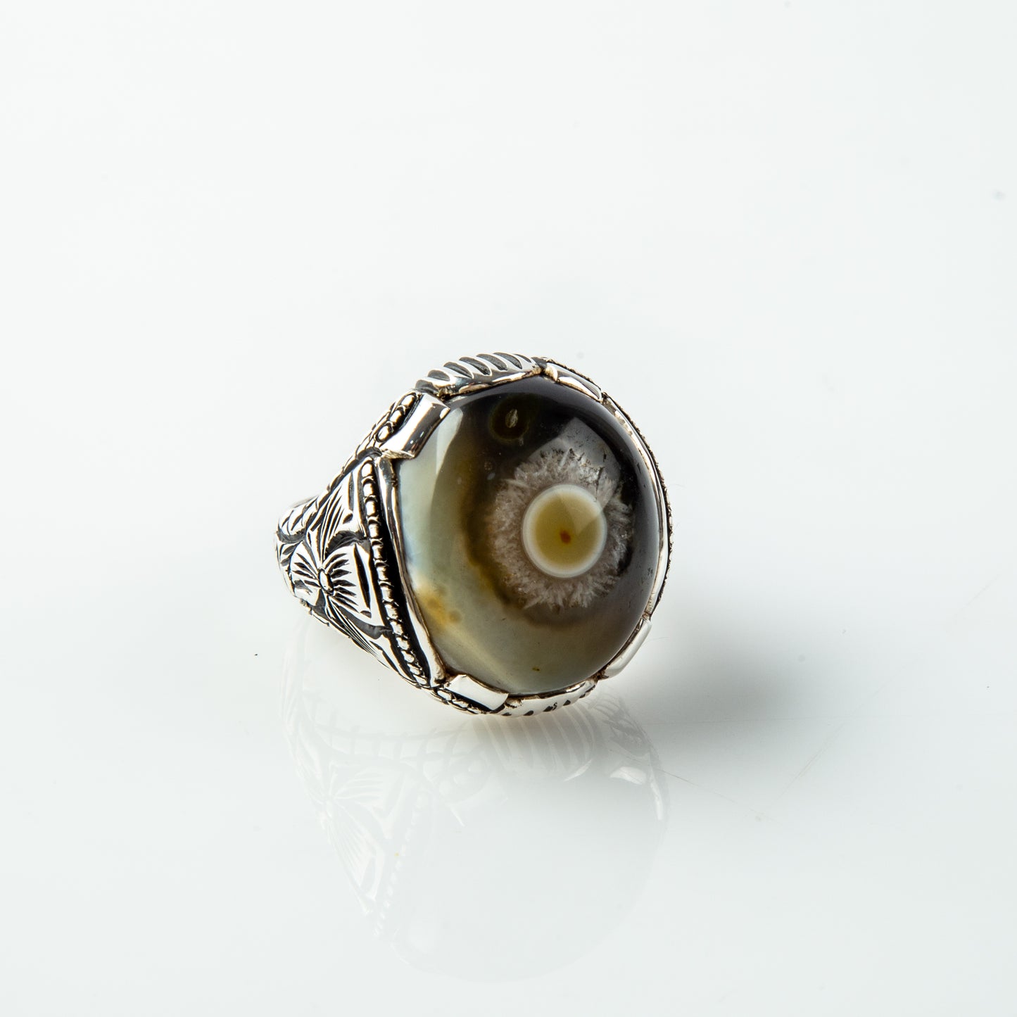 Rare ingredient olive color solimani Eye & Eyelash Agate Stone