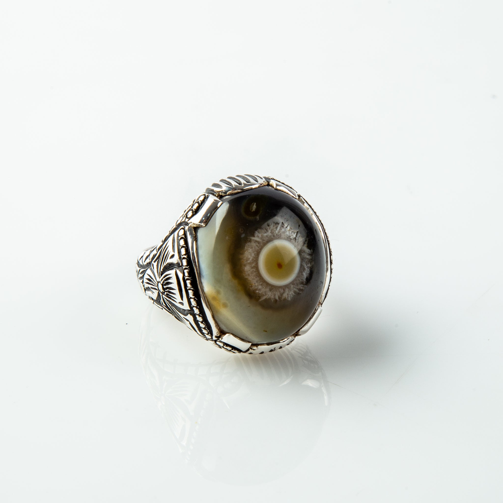Rare ingredient olive color solimani Eye & Eyelash Agate Stone
